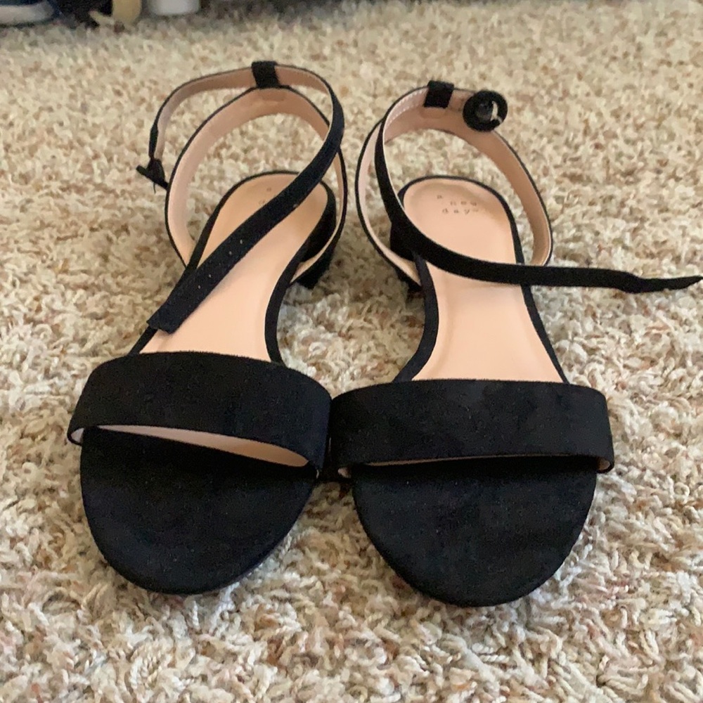 Black sandals (never worn)
